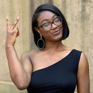 Meet your Posher, Sierra